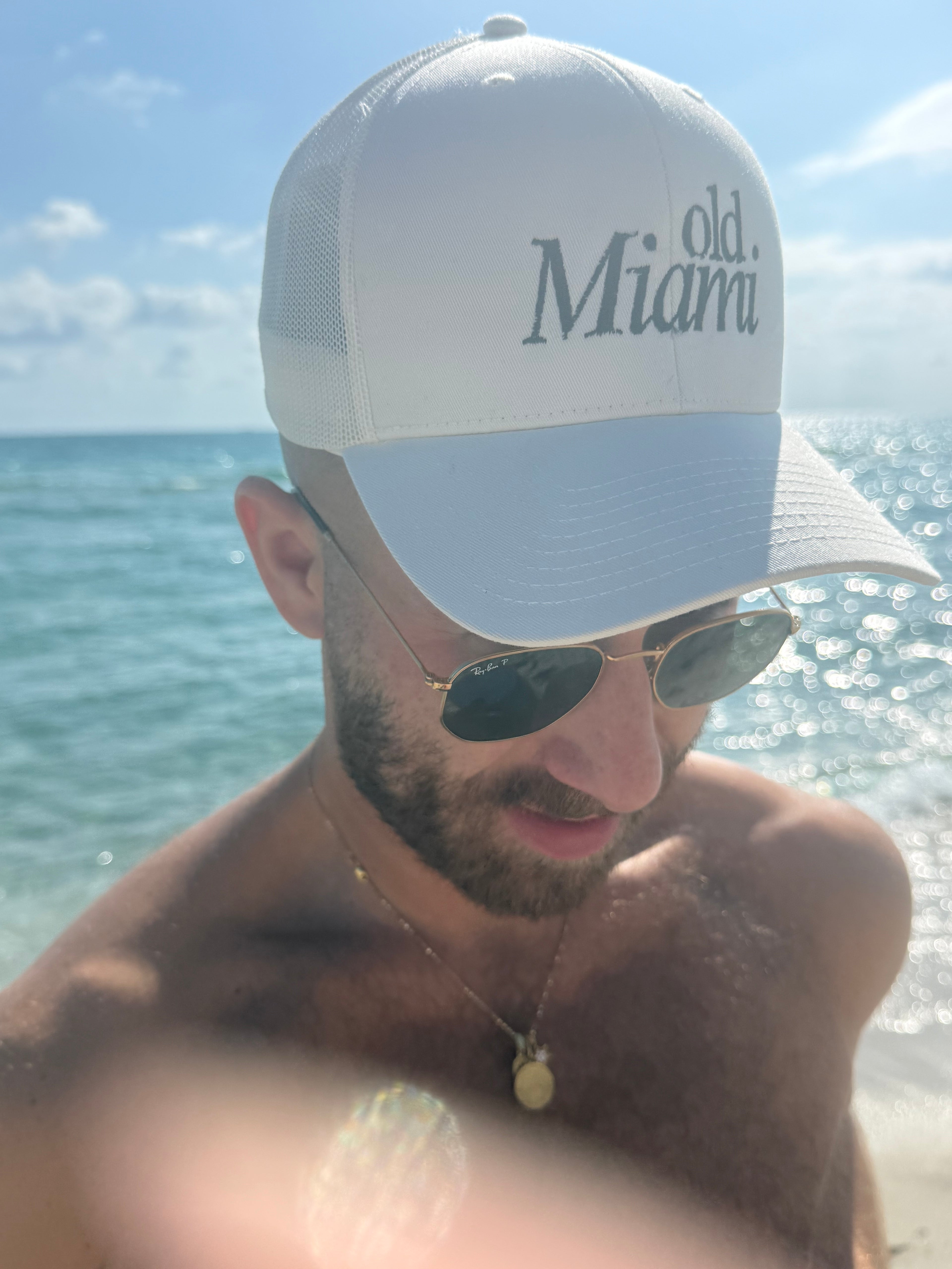 Old Miami Cream Trucker